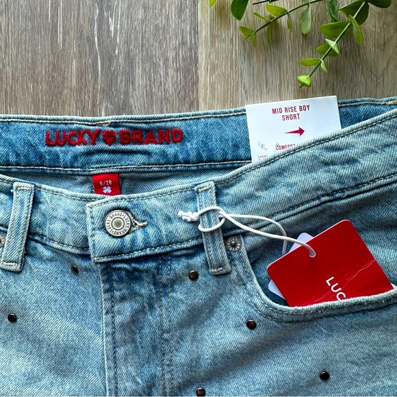 Lucky Brand Women's Light Blue Studded Jean Shorts Mid Rise - Picture 2 of 8